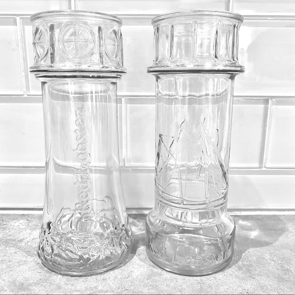 2 VINTAGE Red Lobster Collectible 12 oz.  Clear Drinking Glass 7.5" High